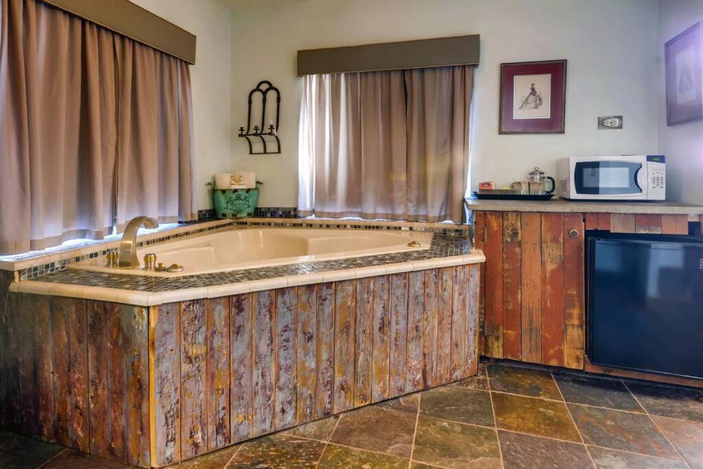 Cliff House Lodge And Hot Tub Cottages Morrison Luaran gambar